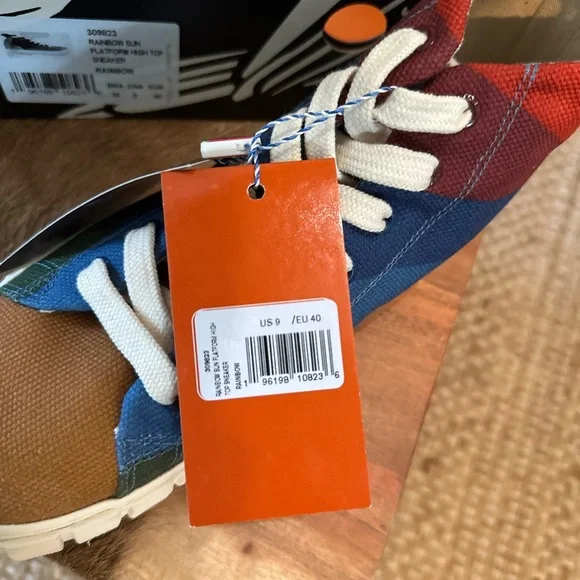 NWT FARM Rio Rainbow Sun Platform High Top Sneaker Size 9 - Picture 2 of 6